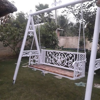 Hướng Dẫn Chọn Kích Thước Xích Đu Sắt Sân Vườn Phù Hợp