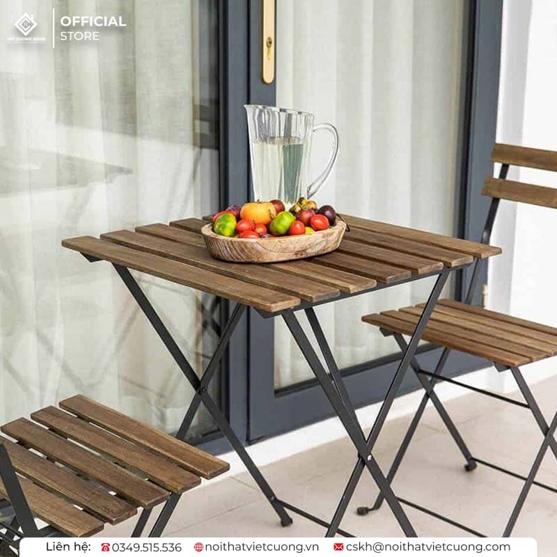 Mẫu bàn khung sắt với mặt gỗ