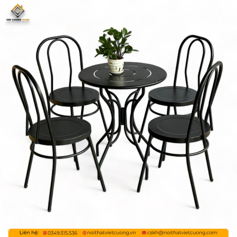 Bàn ghế sắt vintage BGVT01 có thể phù hợp cho nhiều không gian khác nhau