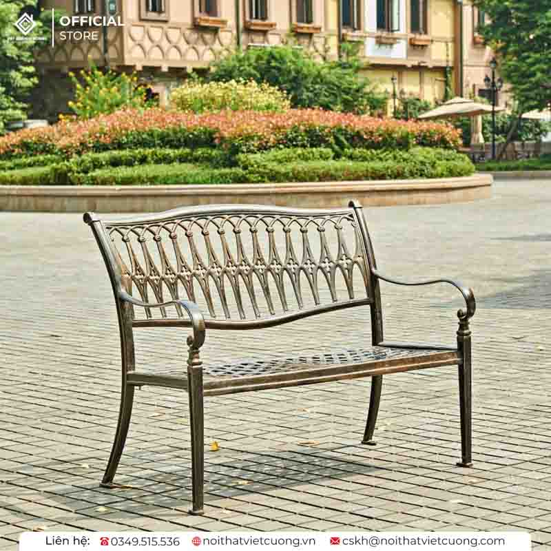 Ghế công viên hoa văn cổ điển
