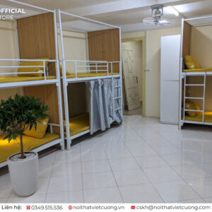 Giường tầng với lan can cao để mang đến sự an toàn tối đa