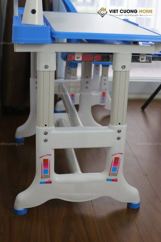 mau-ban-hoc-sinh-thong-minh-b05-1