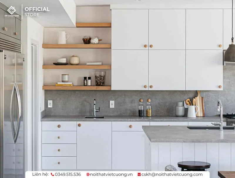 Không gian bếp với màu sắc tối giản