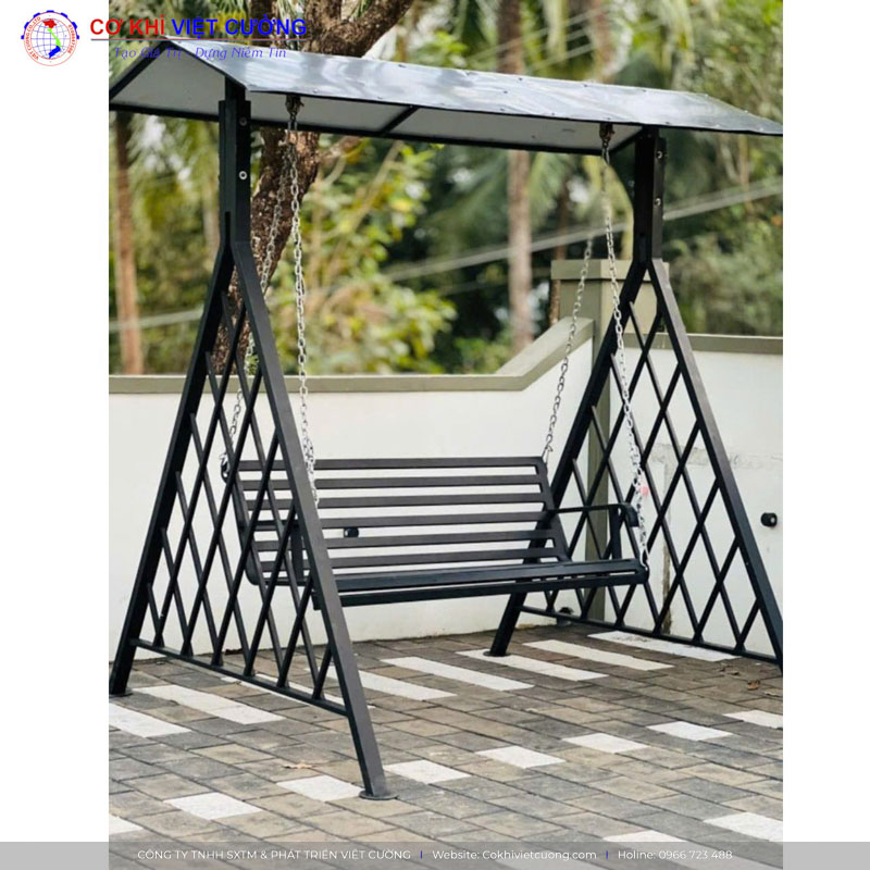 Mẫu xích đu sắt đẹp có mái che